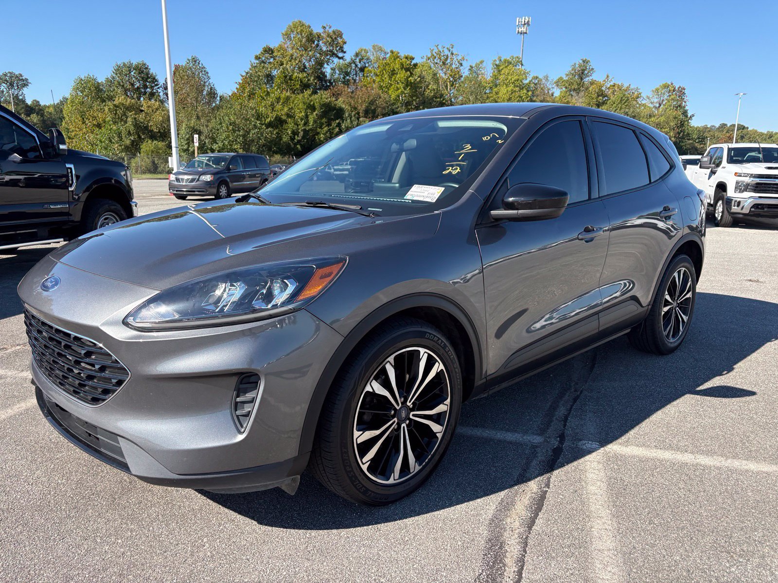 Used 2022 Ford Escape SE w/ SE Sport Appearance Package FWD image 10