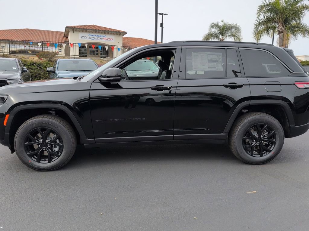 New 2026 Jeep Grand Cherokee Altitude RWD image 8