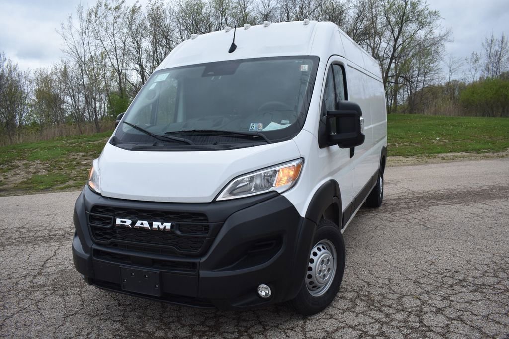 Used 2025 RAM ProMaster 2500 w/ Convenience Group FWD image 12