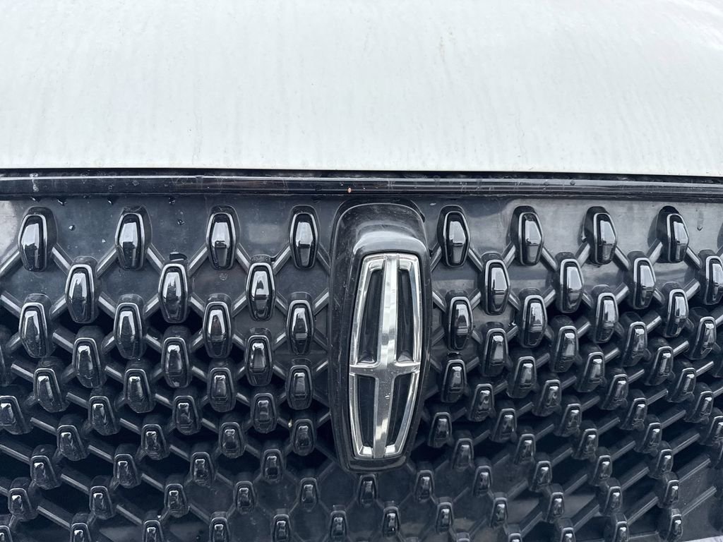 Used 2025 Lincoln Aviator Reserve w/ Equipment Group 201A image 4