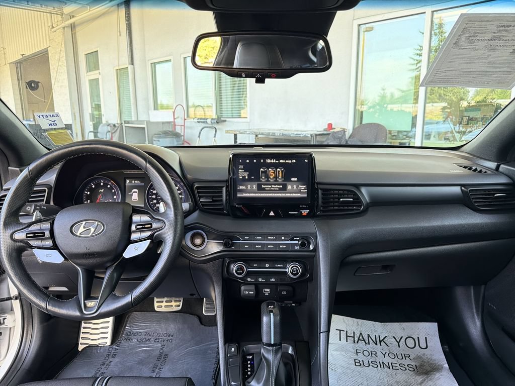 Used 2022 Hyundai Veloster N FWD image 21