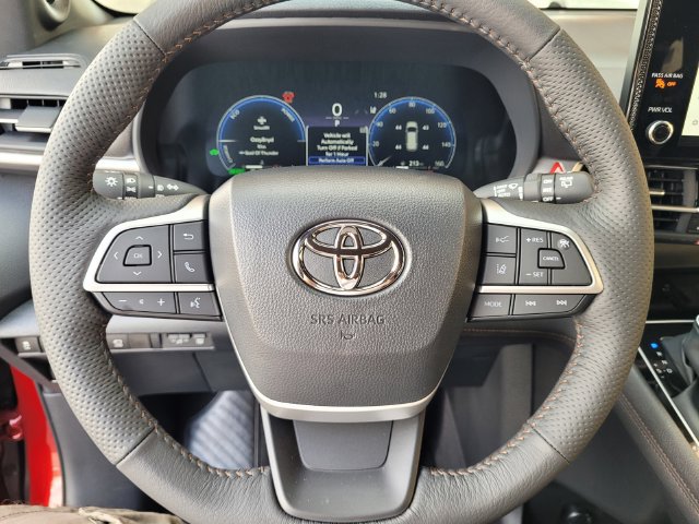 New 2026 Toyota Sienna Platinum AWD/4WD image 12