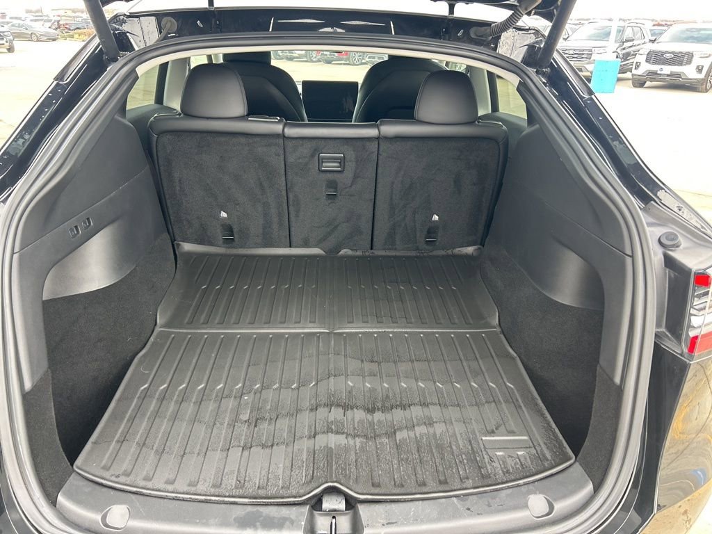Used 2021 Tesla Model Y Long Range image 14