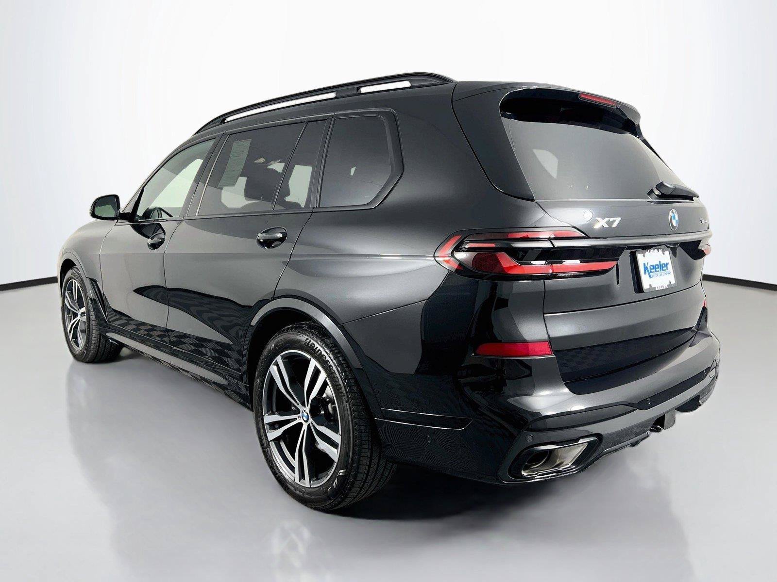 Used 2027 BMW X7 xDrive40i w/ M Sport Package AWD/4WD image 4