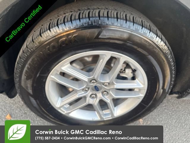 Used 2025 Ford Explorer Active AWD/4WD image 36