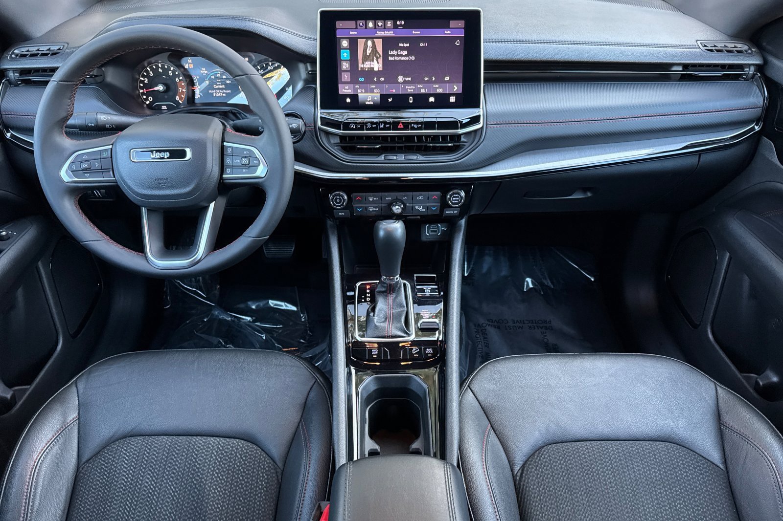 Used 2024 Jeep Compass Trailhawk image 15