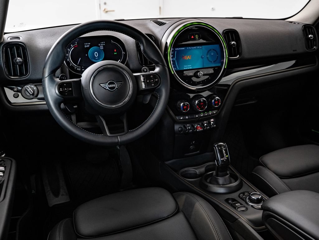 Used 2024 MINI Cooper Countryman S w/ Premium Package AWD/4WD image 4