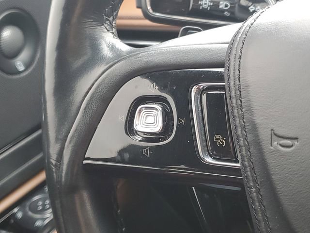 Certified 2023 Lincoln Aviator Reserve w/ Equipment Group 201A image 16