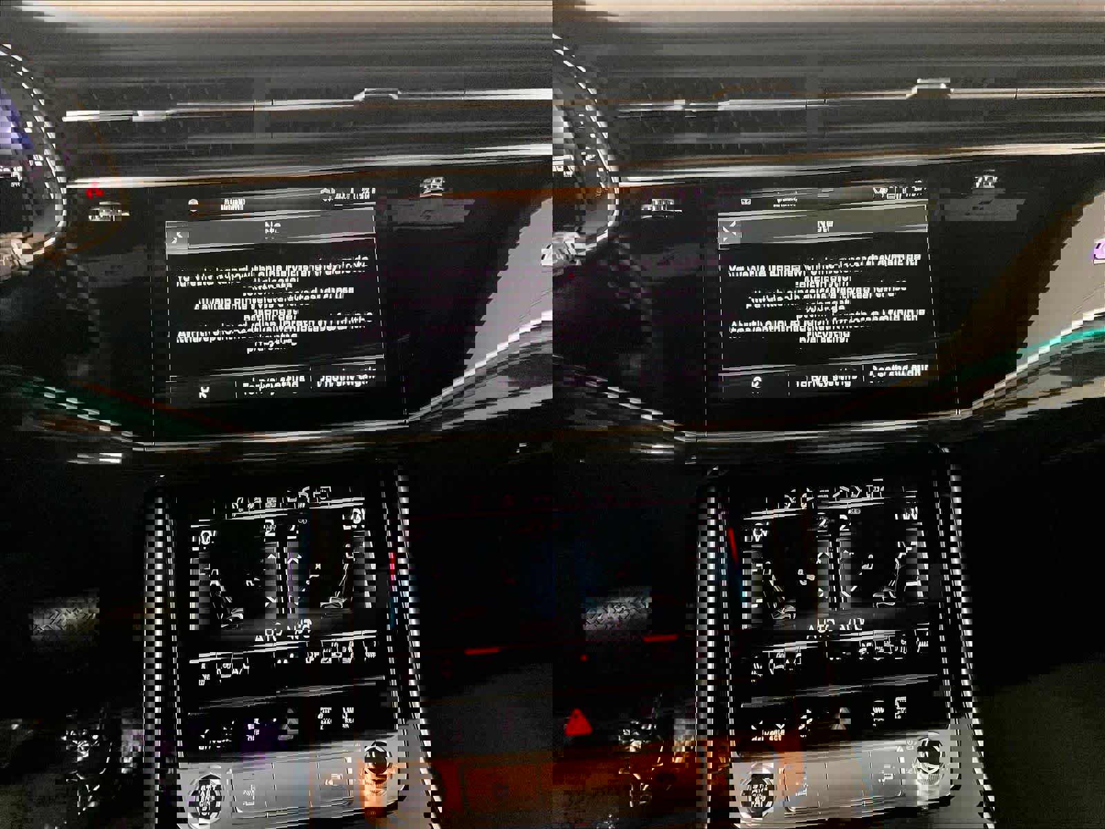 Used 2022 Audi Q8 Prestige image 8