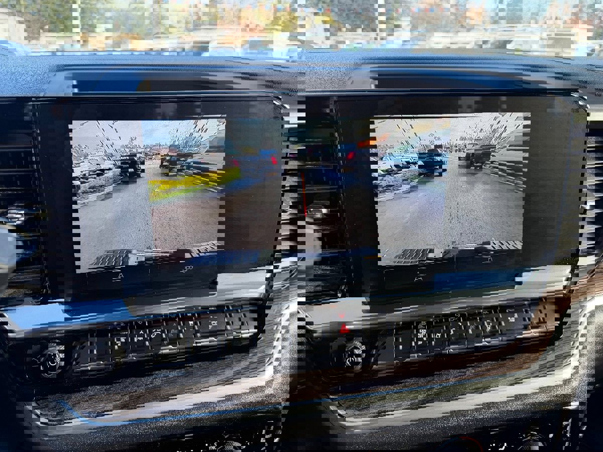 Used 2025 Chevrolet Silverado 2500 LT w/ Convenience Package image 28