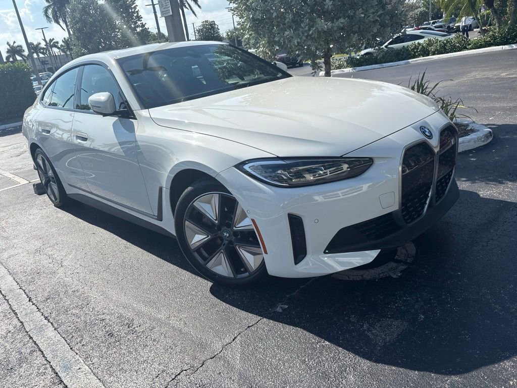 Used 2023 BMW i4 eDrive35 w/ Premium Package RWD image 6