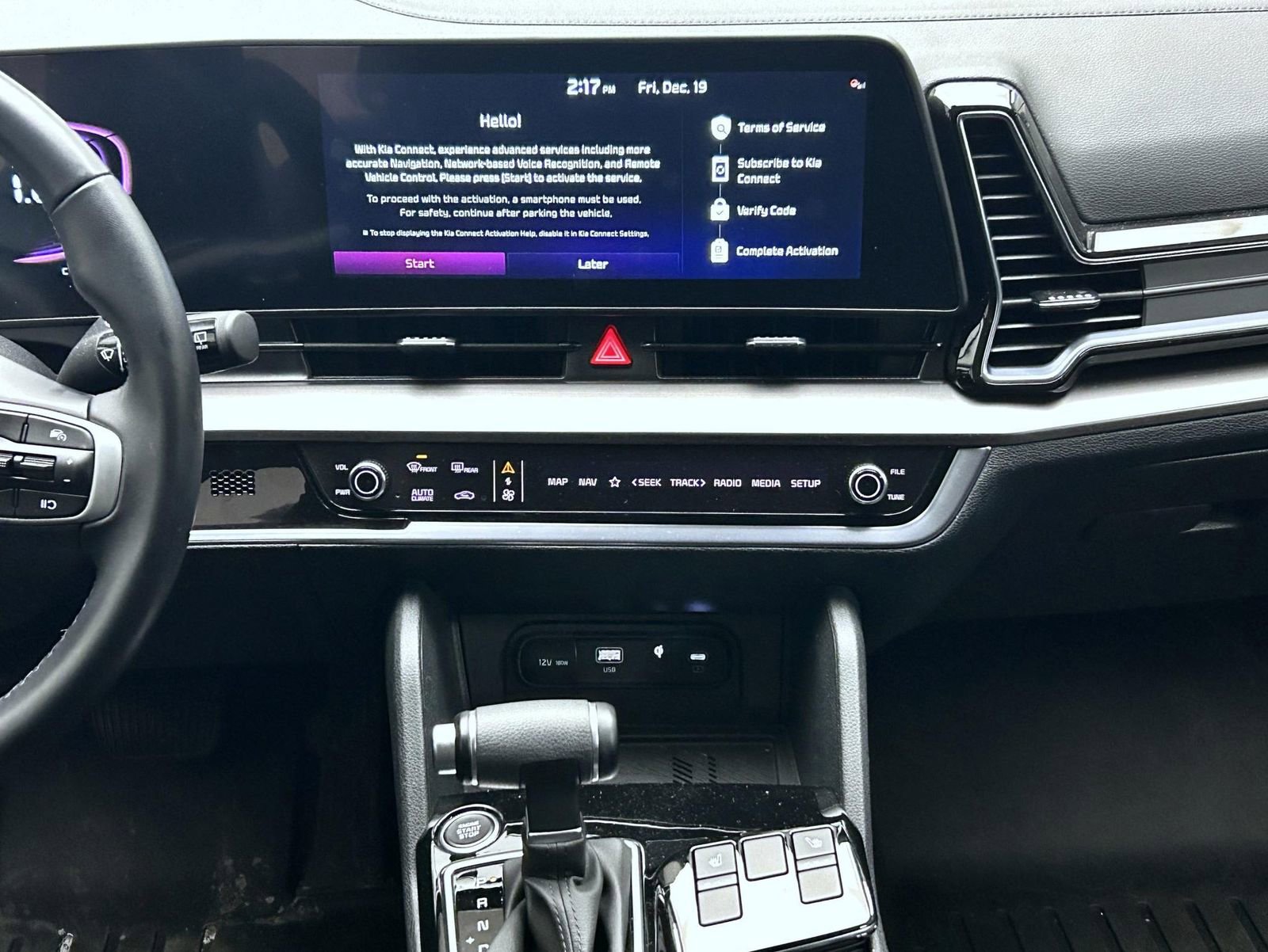 Used 2025 Kia Sportage EX image 13