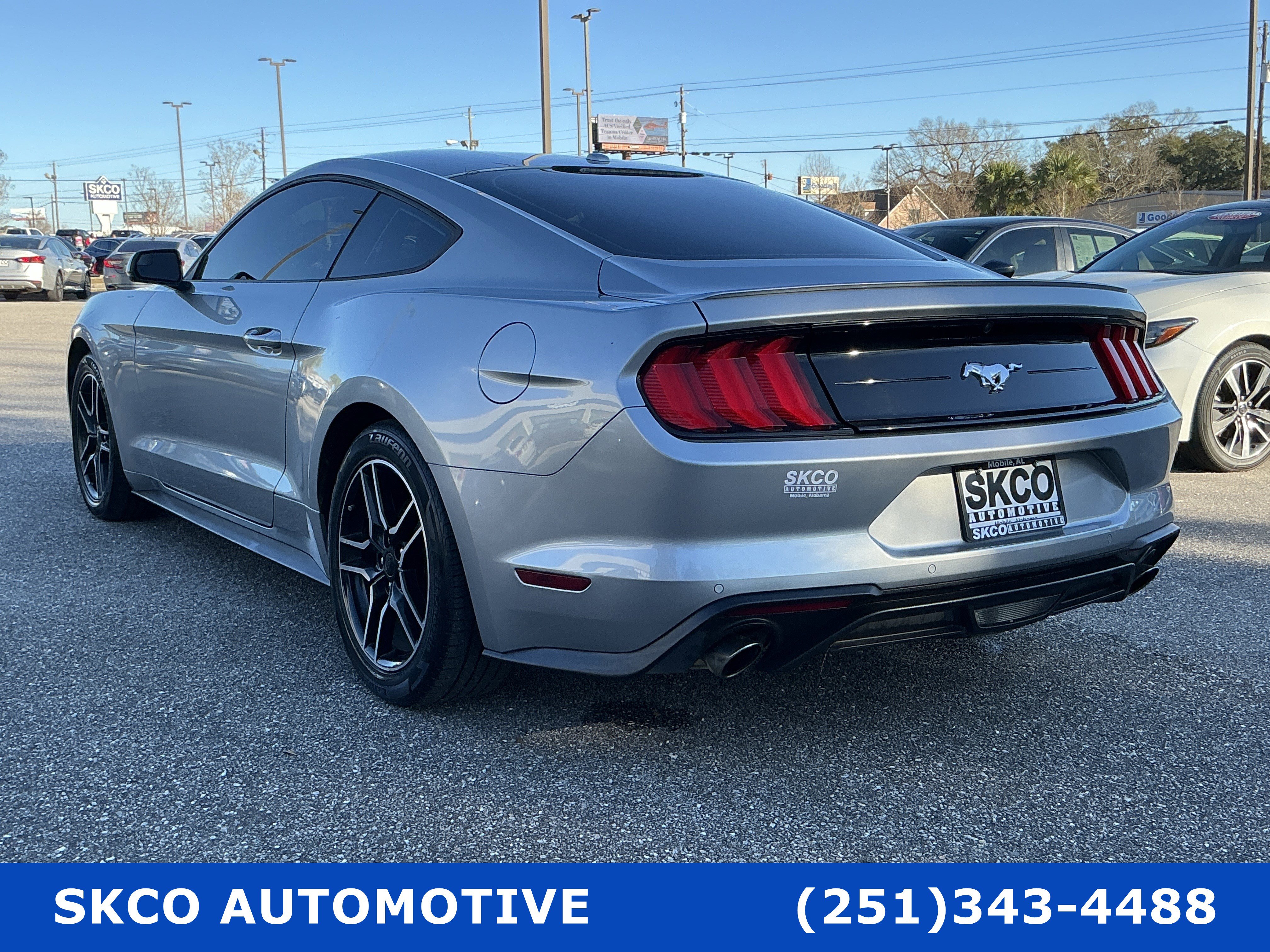 Used 2020 Ford Mustang Premium image 3