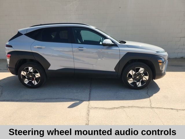 Used 2025 Hyundai Kona SEL image 6