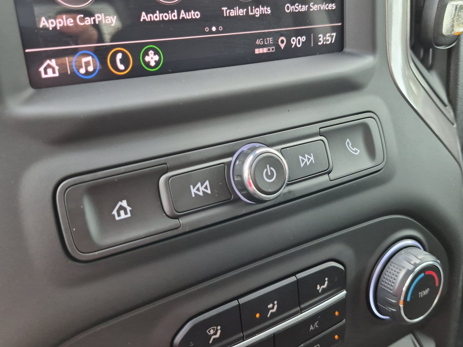 Used 2025 Chevrolet Silverado 1500 Custom RWD image 17