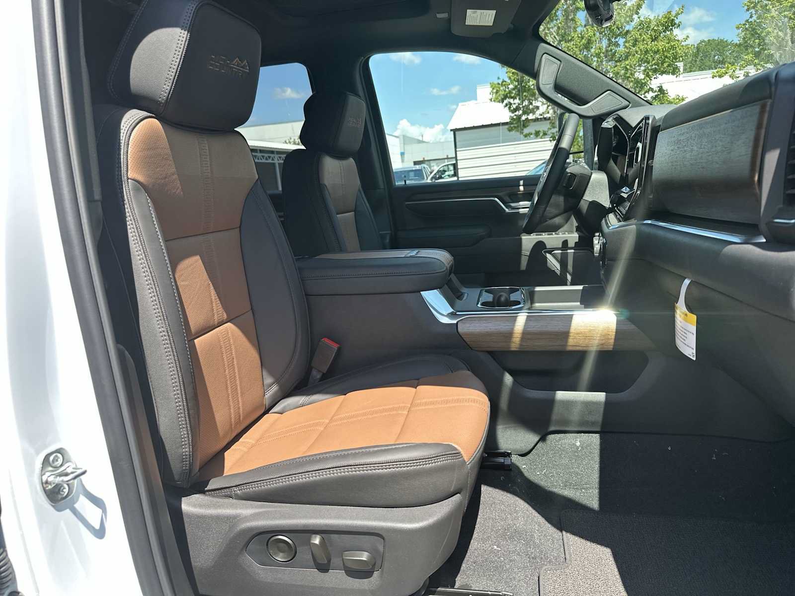 New 2026 Chevrolet Silverado 3500 High Country w/ High Country Premium Package AWD/4WD image 19