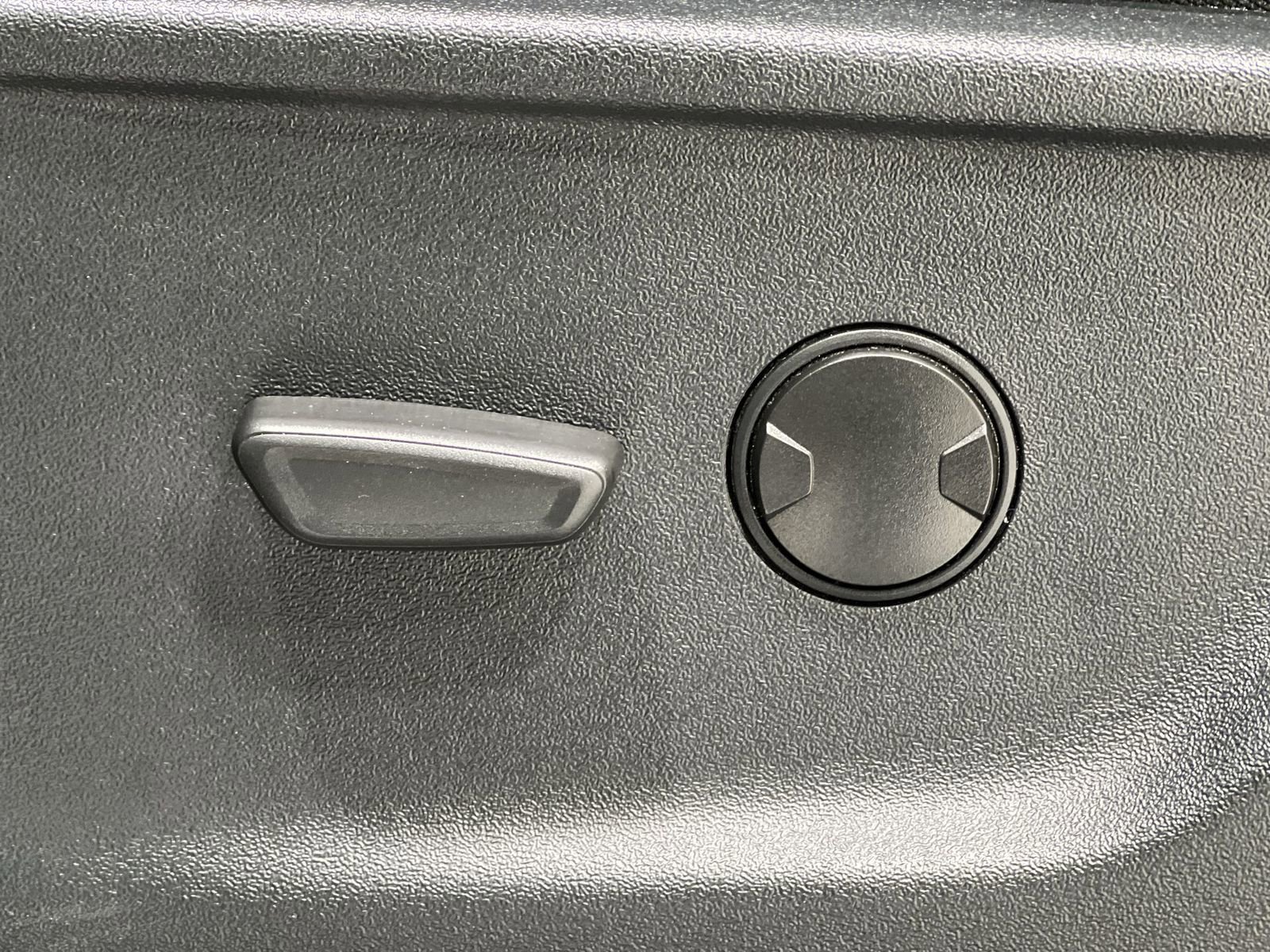 Used 2024 Ford F150 XLT image 12