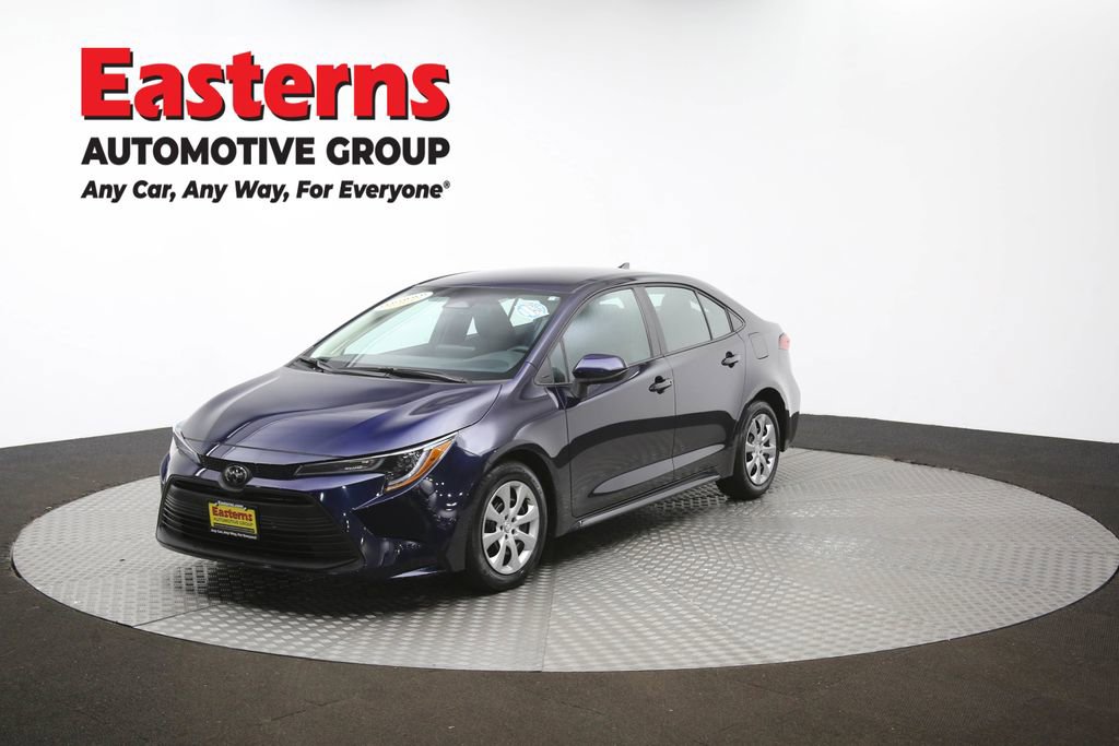Used 2025 Toyota Corolla LE image 54