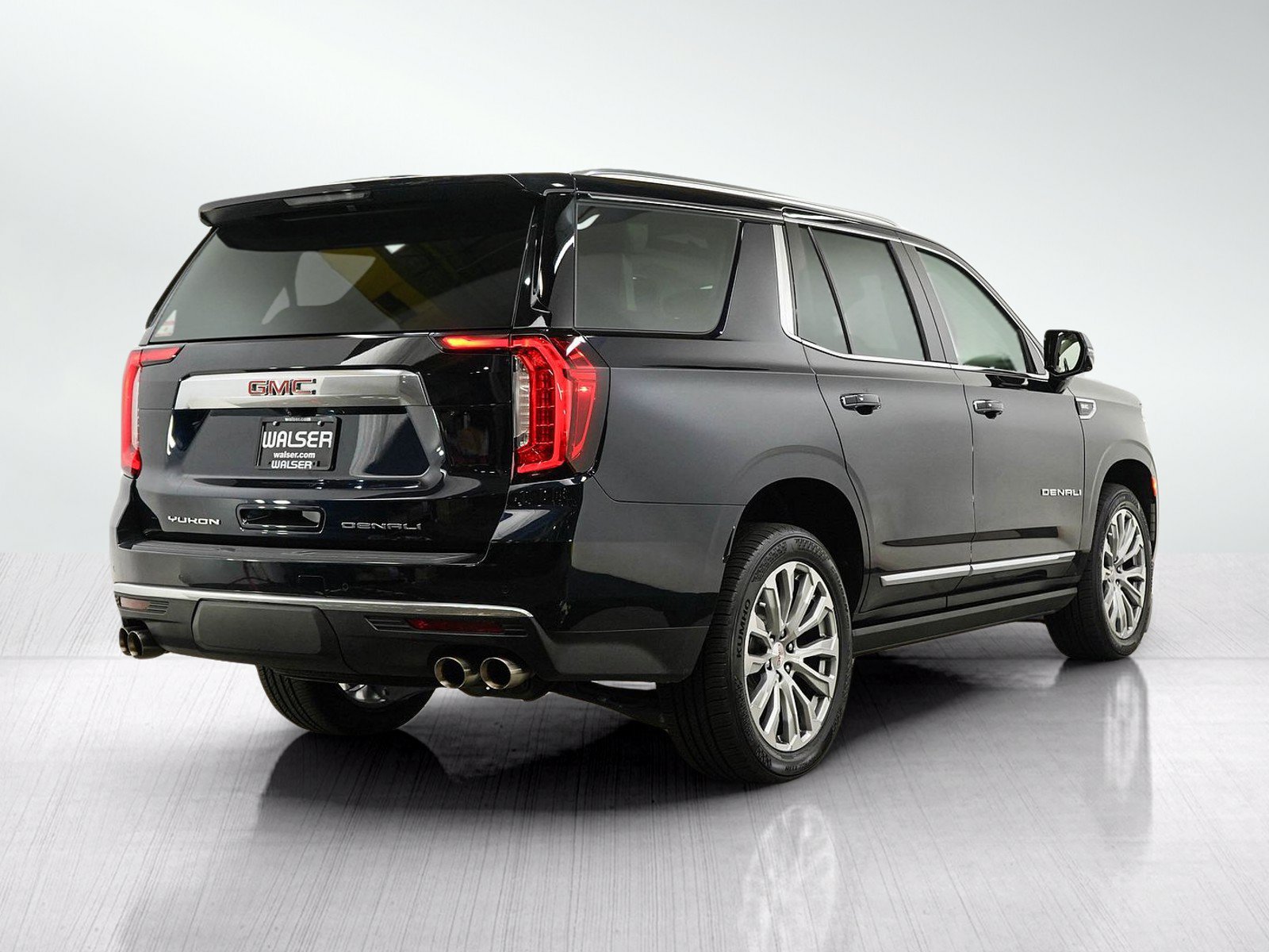 Used 2023 GMC Yukon Denali AWD/4WD image 5