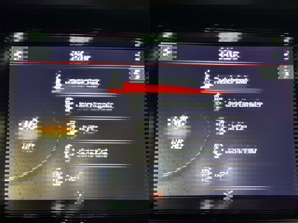 Used 2016 Kia K900 Luxury image 28