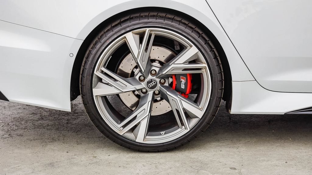 Used 2021 Audi RS 6 w/ Executive Package AWD/4WD image 12