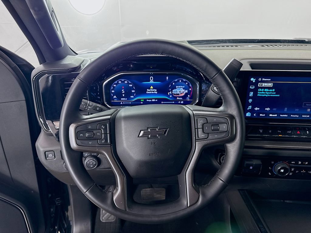 Used 2024 Chevrolet Silverado 2500 ZR2 w/ Technology Package image 12