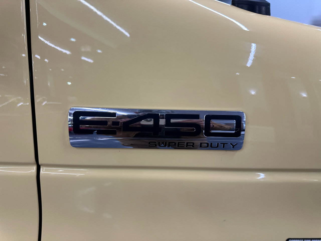 Used 2022 Ford E-450 and Econoline 450 Super Duty image 20