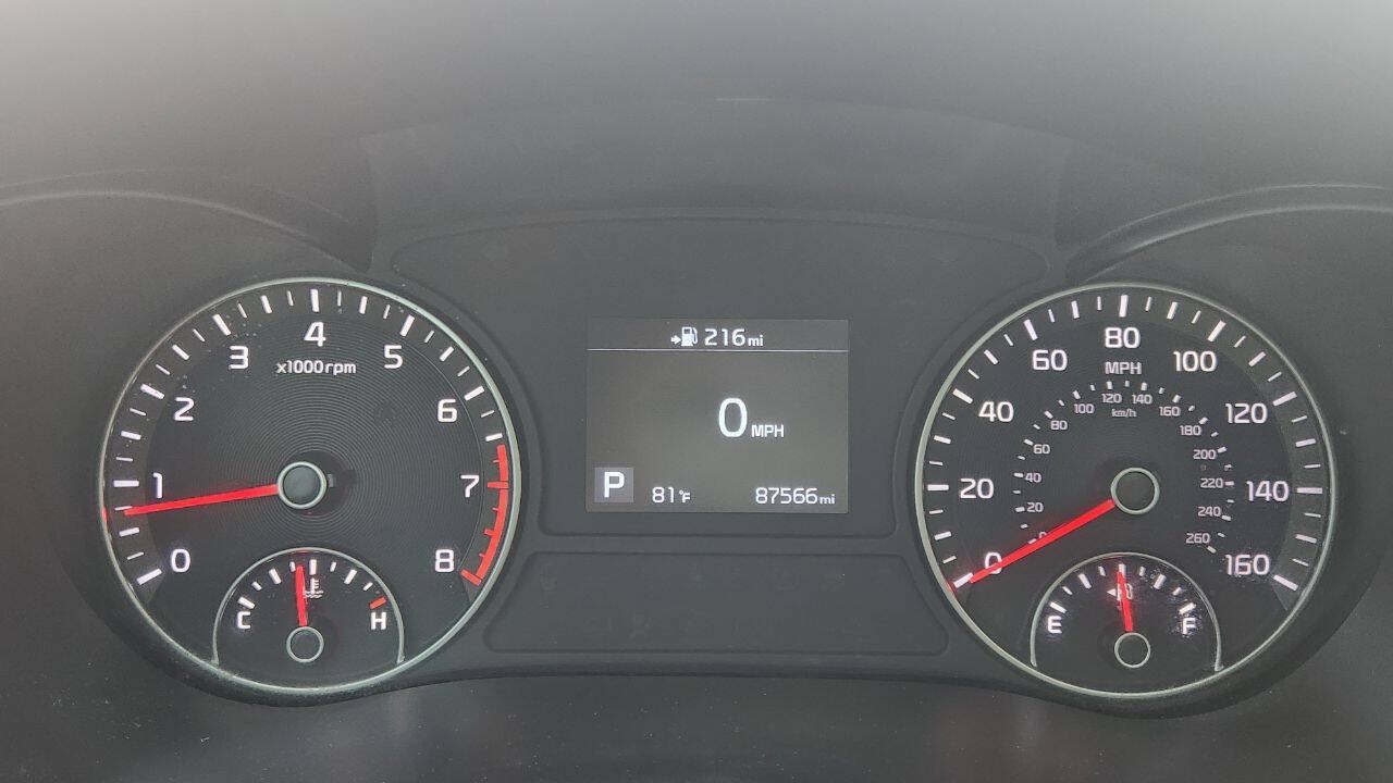 Used 2020 Kia Optima SE FWD image 23