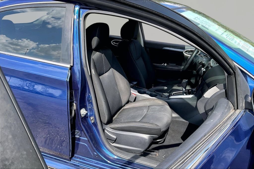 Used 2019 Nissan Sentra SR FWD image 31