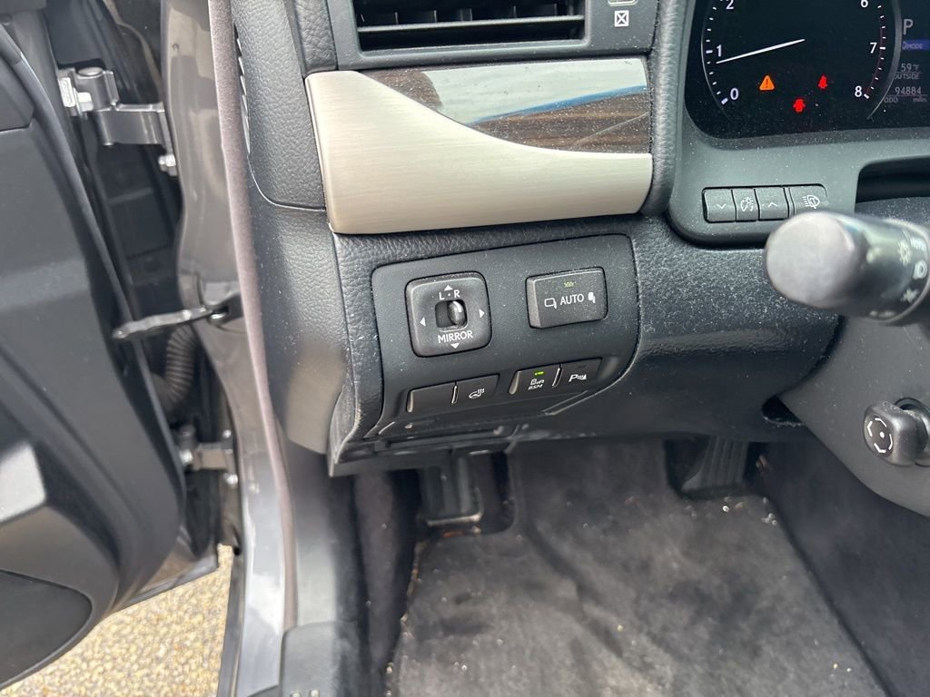 Used 2013 Lexus LS 460 w/ Comfort Pkg image 18