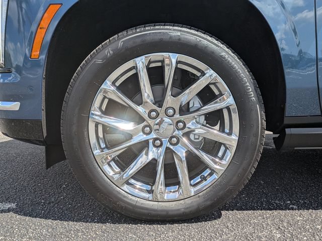 New 2026 Cadillac Escalade ESV Luxury w/ LPO, Radiant Package AWD/4WD image 13