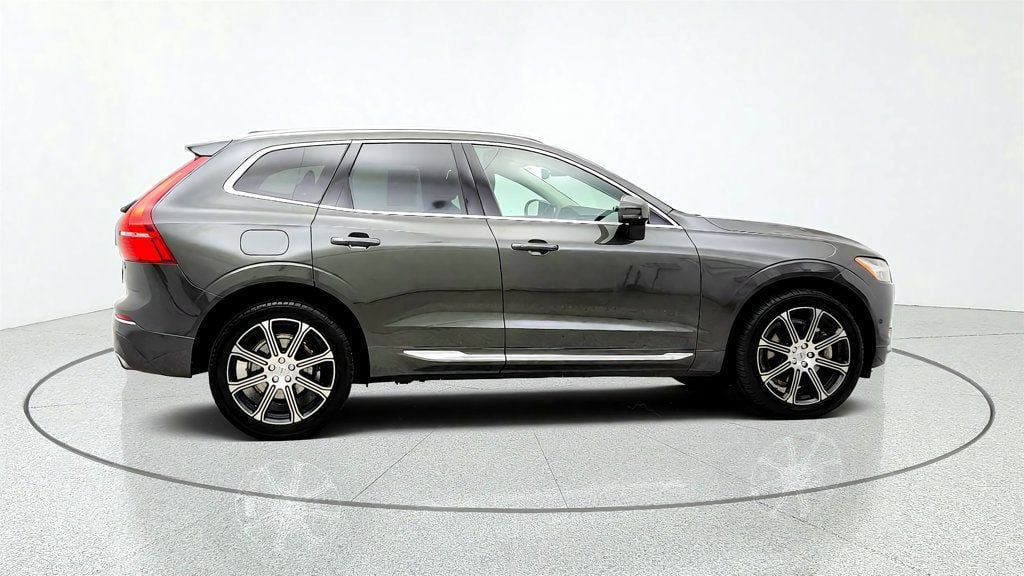 Used 2018 Volvo XC60 T8 Inscription w/ Advanced Package AWD/4WD image 4