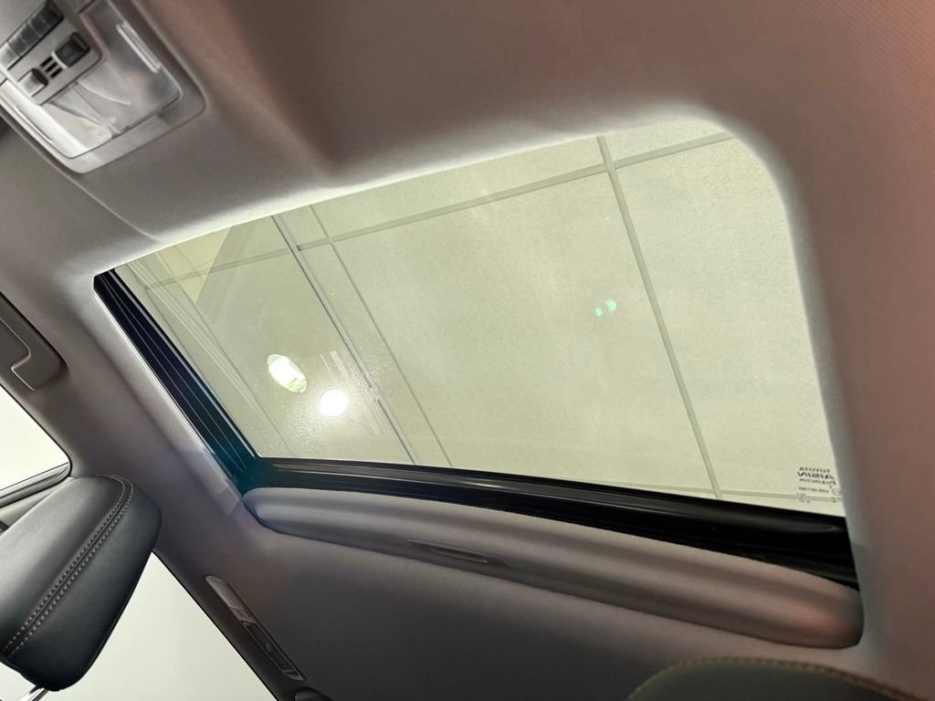 Certified 2019 Toyota Highlander XLE AWD/4WD image 18