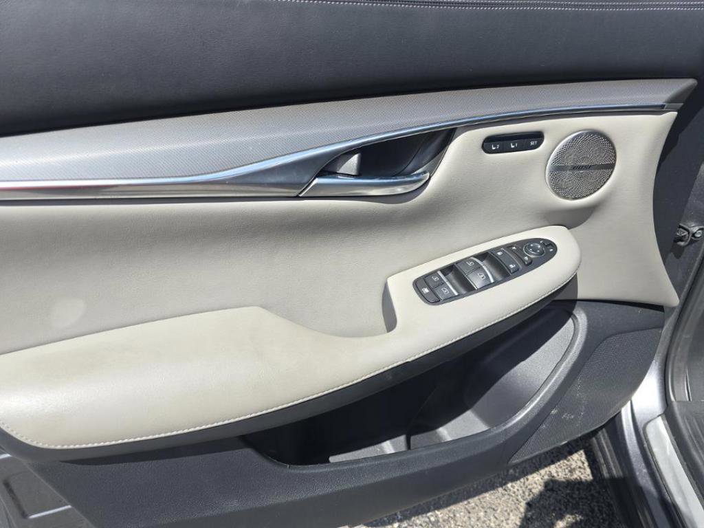 Used 2023 INFINITI QX50 Luxe image 17