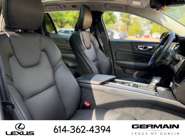 Used 2020 Volvo V60 T5 Cross Country AWD/4WD image 19