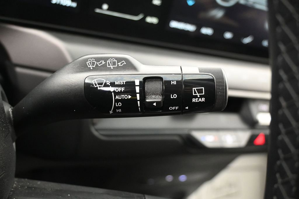 Used 2024 Kia EV9 Light RWD image 18
