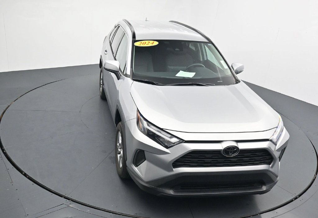 Used 2024 Toyota RAV4 XLE AWD/4WD image 24
