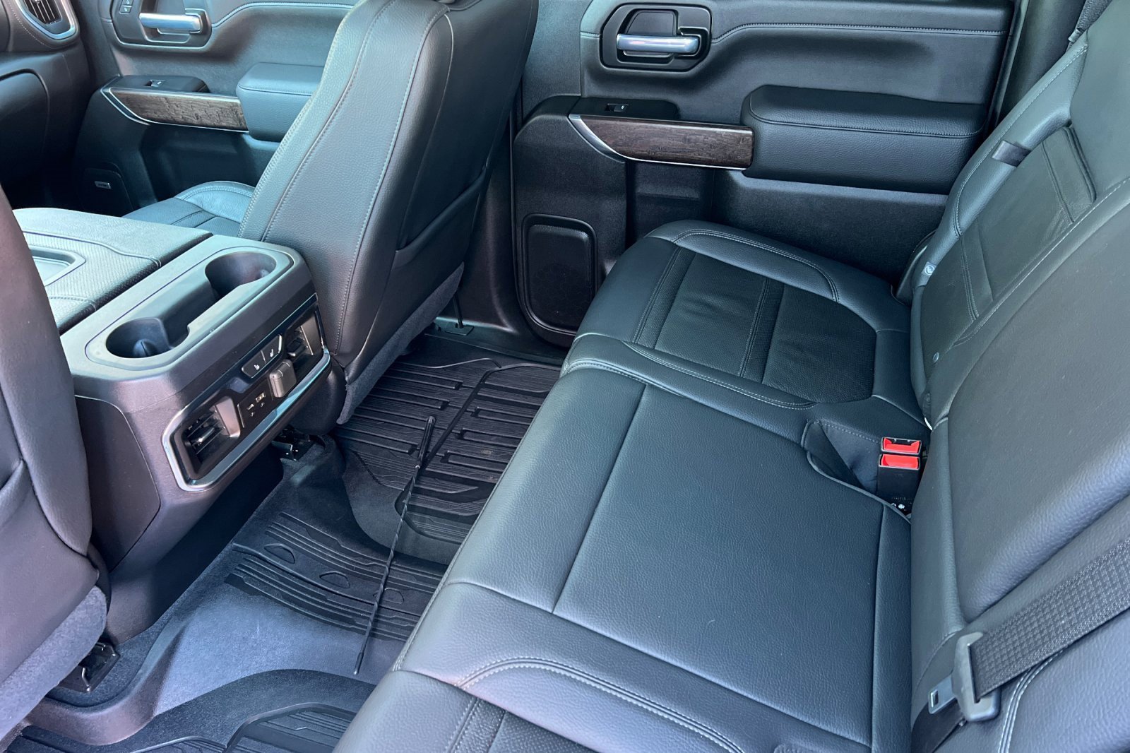 Used 2020 GMC Sierra 3500 Denali w/ Denali Ultimate Package image 15