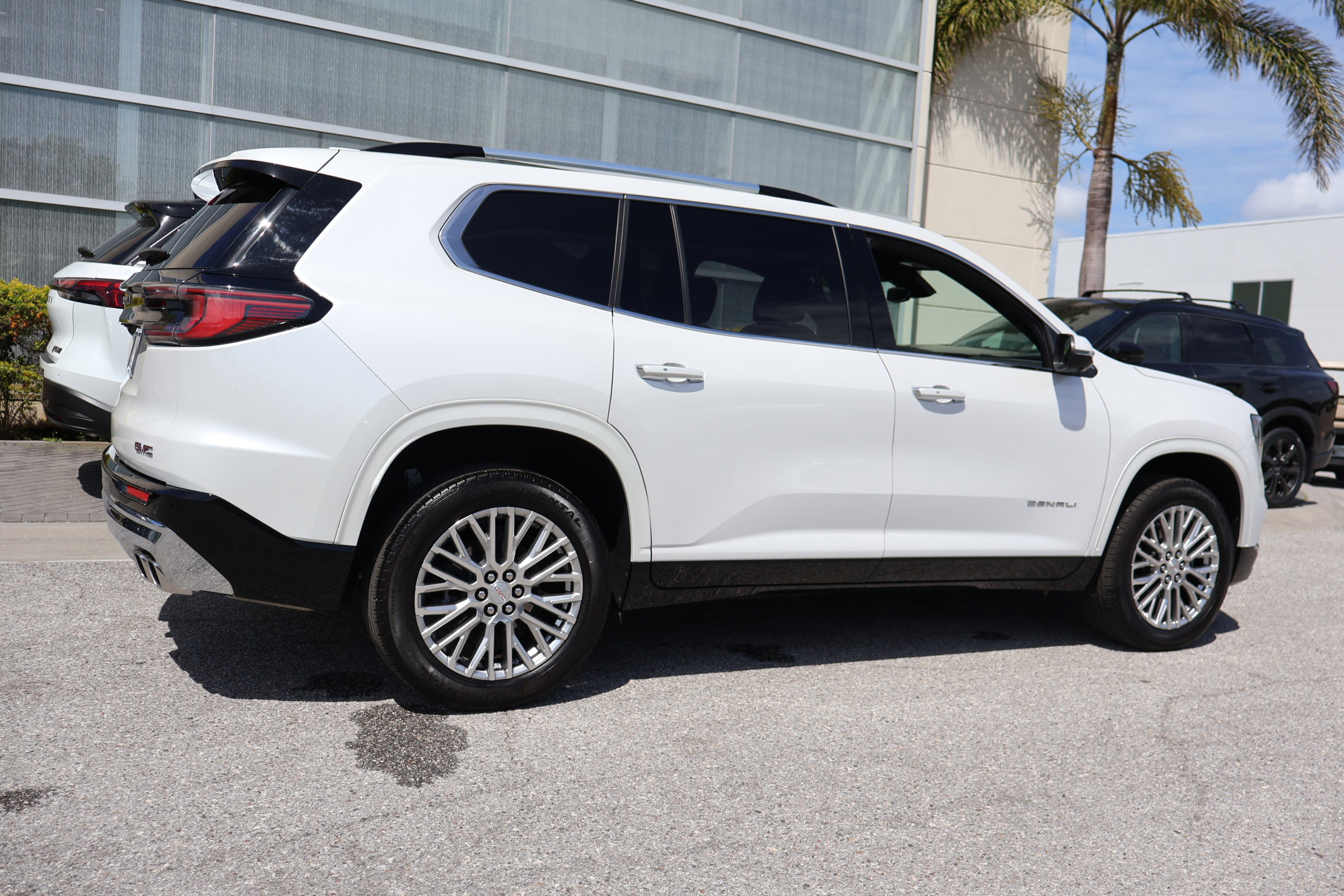 Used 2024 GMC Acadia Denali w/ LPO, Floor Liner Package image 9