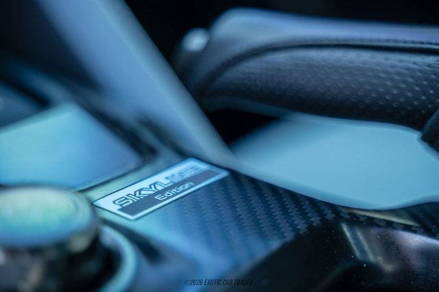 Used 2024 Nissan GT-R AWD/4WD image 37