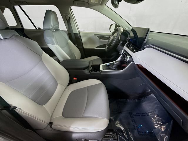 Used 2023 Toyota RAV4 Limited image 28