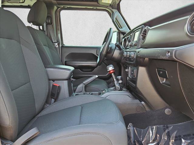 Used 2020 Jeep Gladiator Sport AWD/4WD image 19