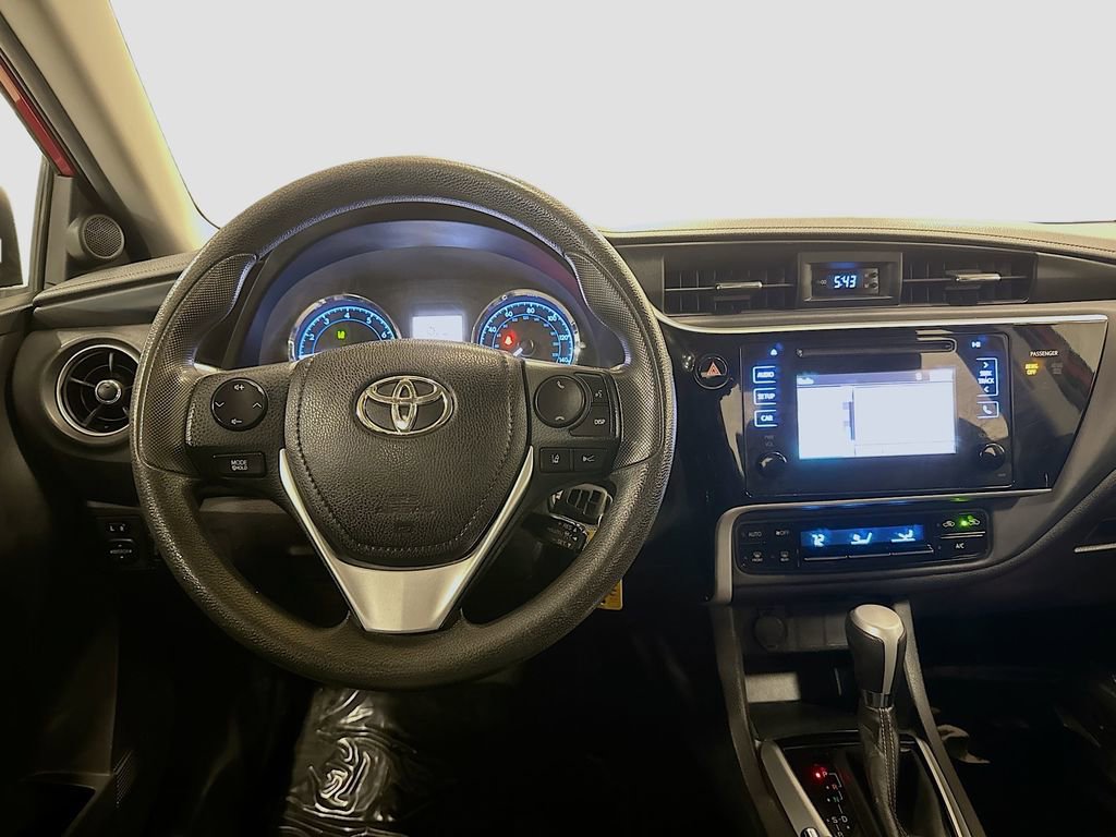 Used 2017 Toyota Corolla LE image 24