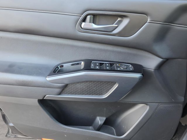 Certified 2022 Nissan Pathfinder SL FWD image 14
