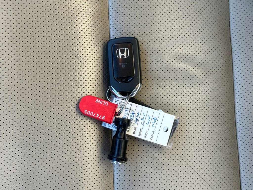 Used 2016 Honda CR-V Touring image 29