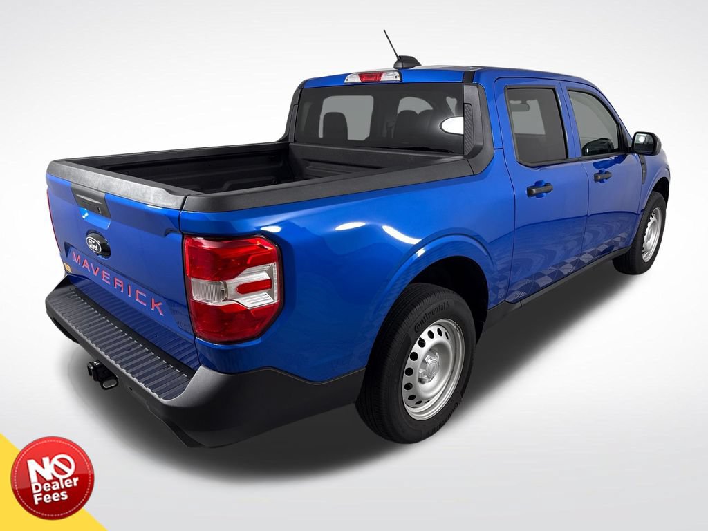 Used 2025 Ford Maverick XL w/ Equipment Group 102A AWD/4WD image 3
