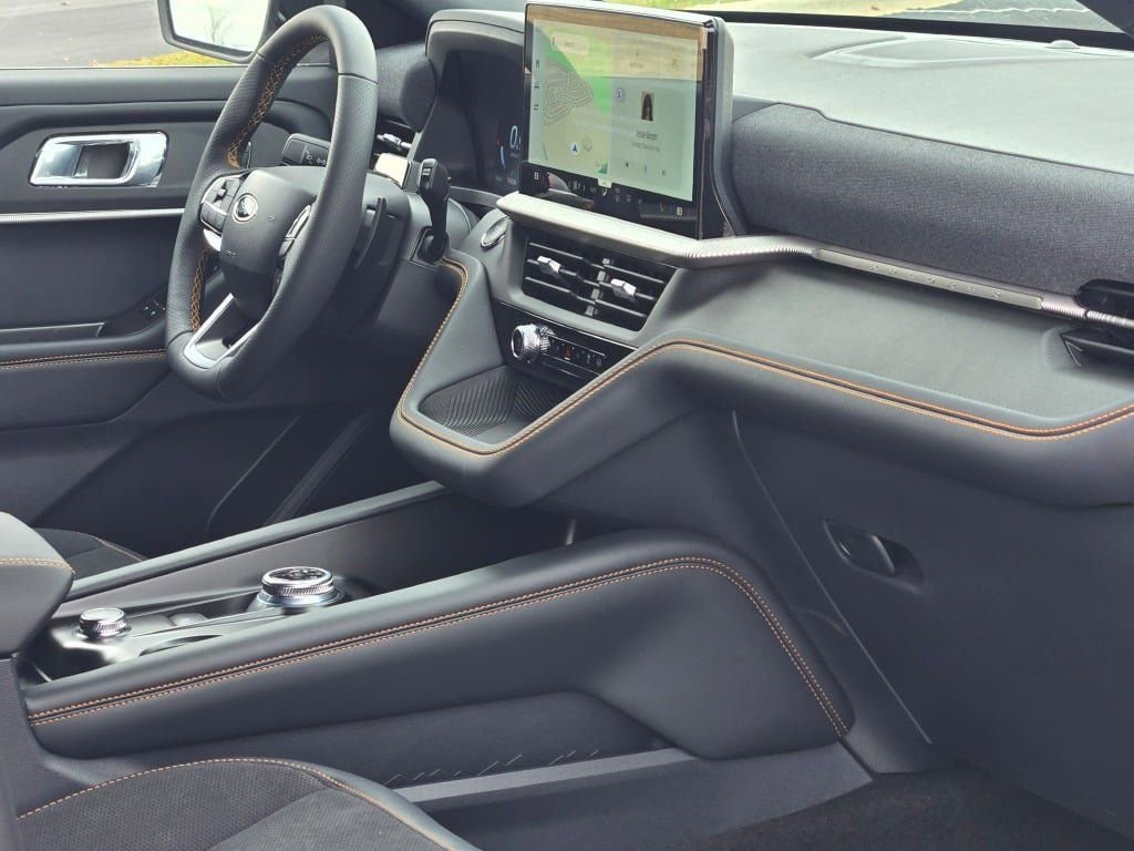 New 2026 Ford Explorer Tremor w/ Tremor Convenience Package image 9