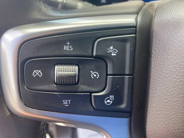 Used 2022 Chevrolet Suburban LT w/ Luxury Package AWD/4WD image 17