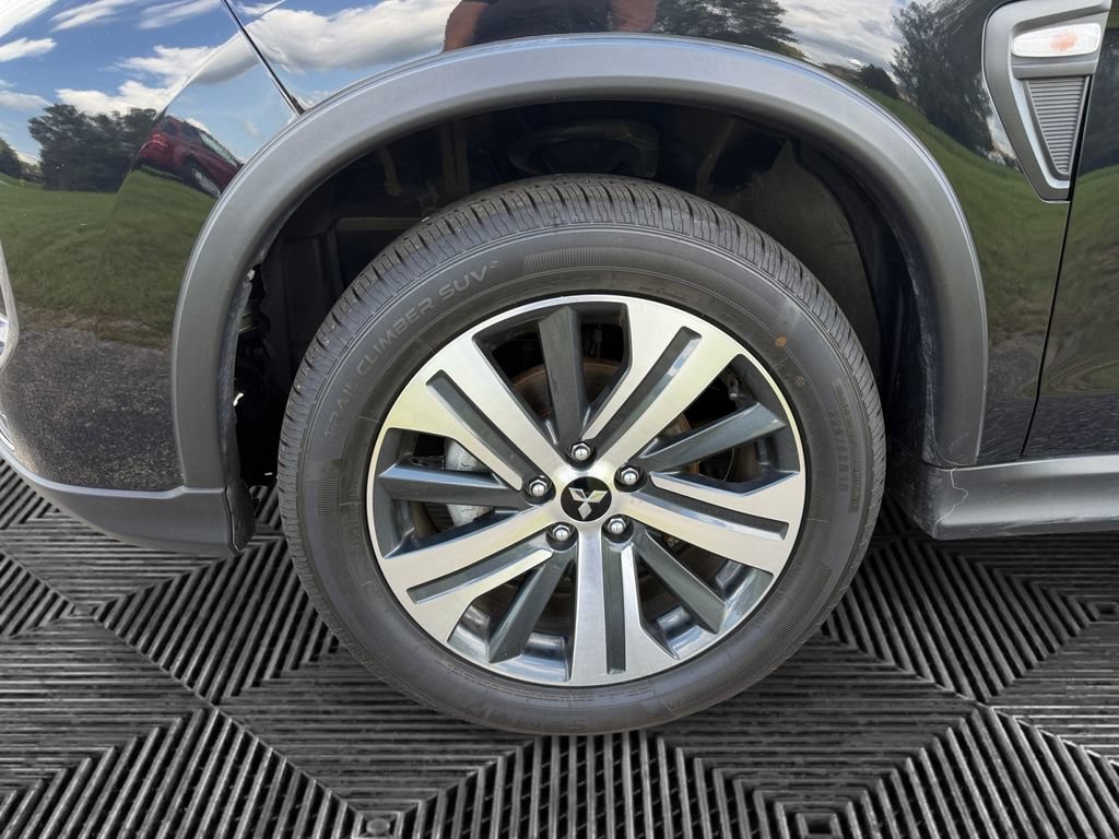 Used 2024 Mitsubishi Outlander Sport ES AWD/4WD image 15
