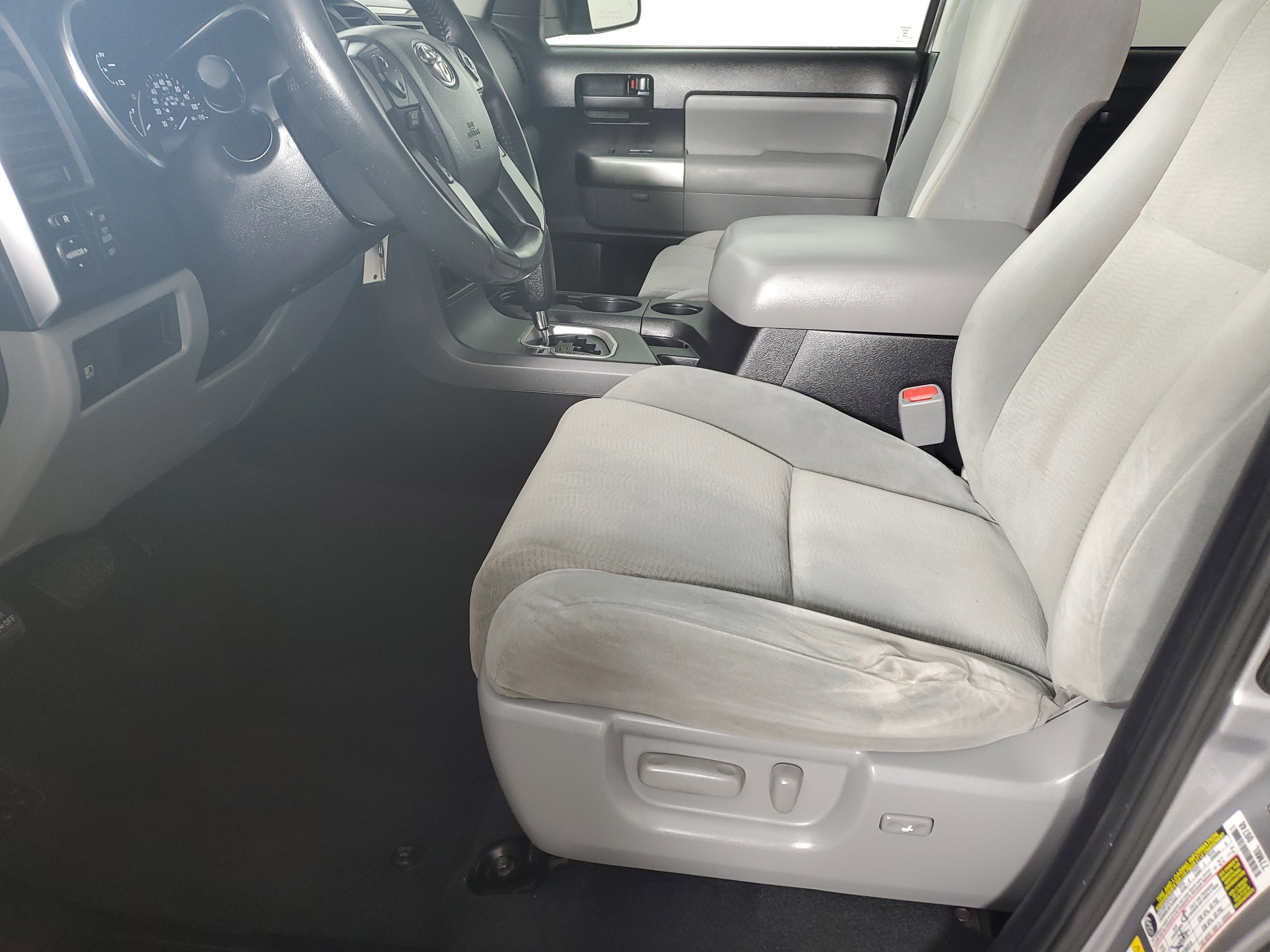 Used 2019 Toyota Sequoia SR5 AWD/4WD image 11